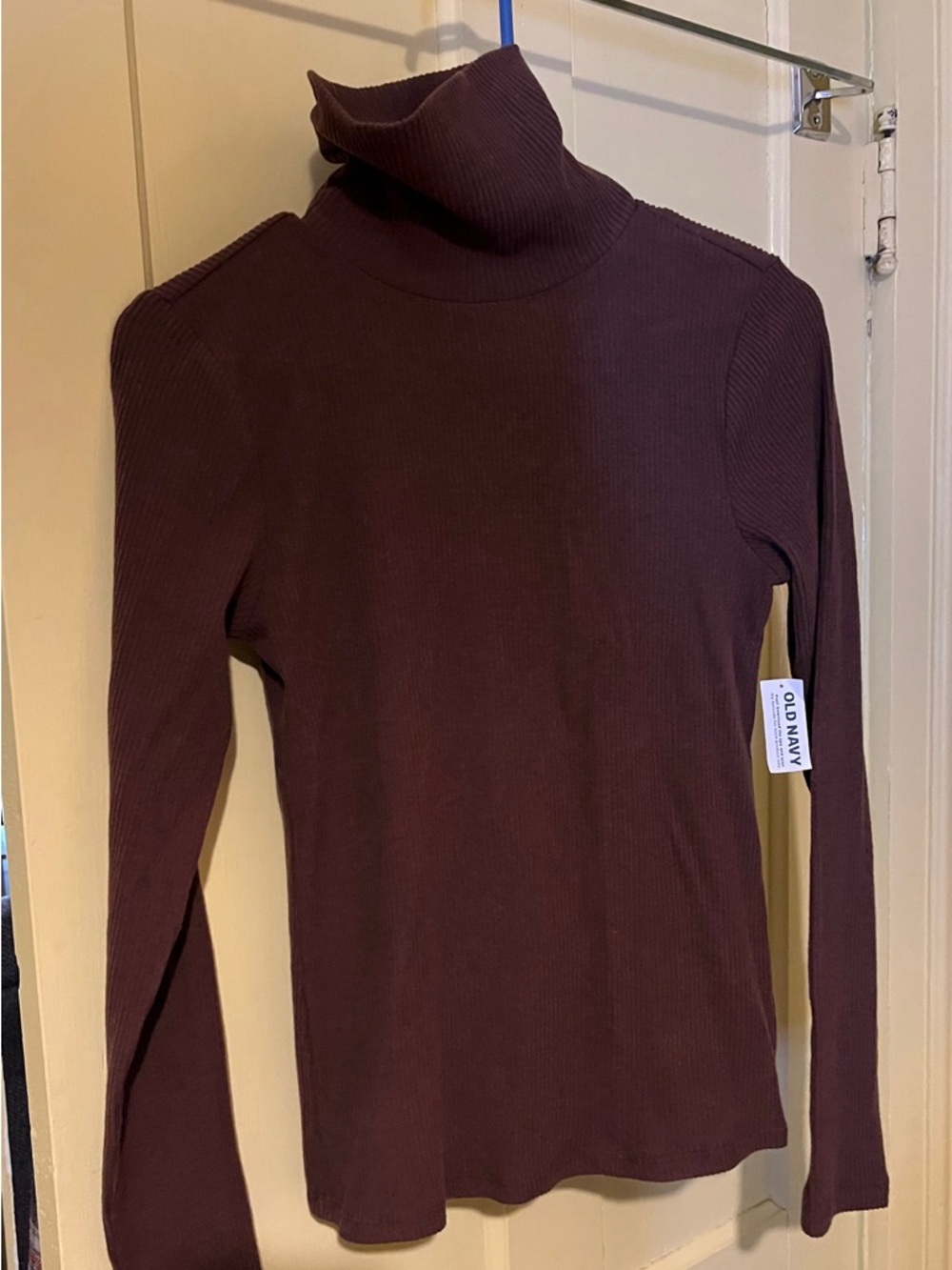 Brown Old Navy Women's Ribbed long sleeve Plush Turtleneck